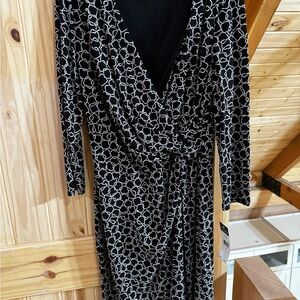 Chaps Ladies XL Black and White 3/4 Sleeve Faux Wrap Dress BNWT